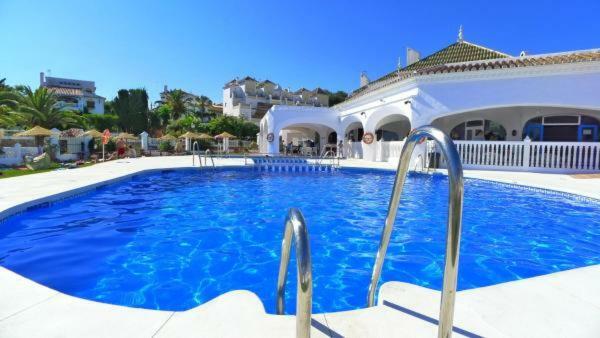 Hotel Bajamar Ancladero Playa Nerja Bagian luar foto