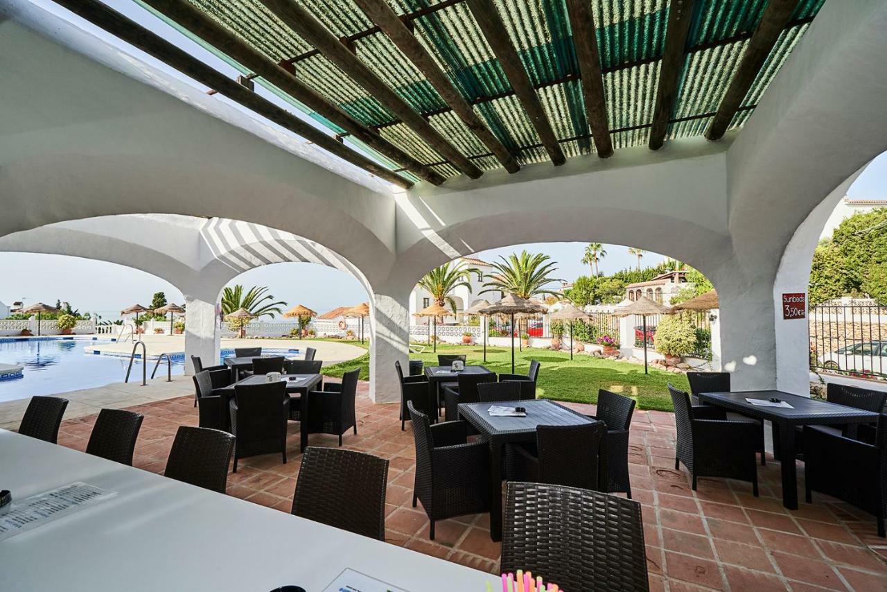Hotel Bajamar Ancladero Playa Nerja Bagian luar foto