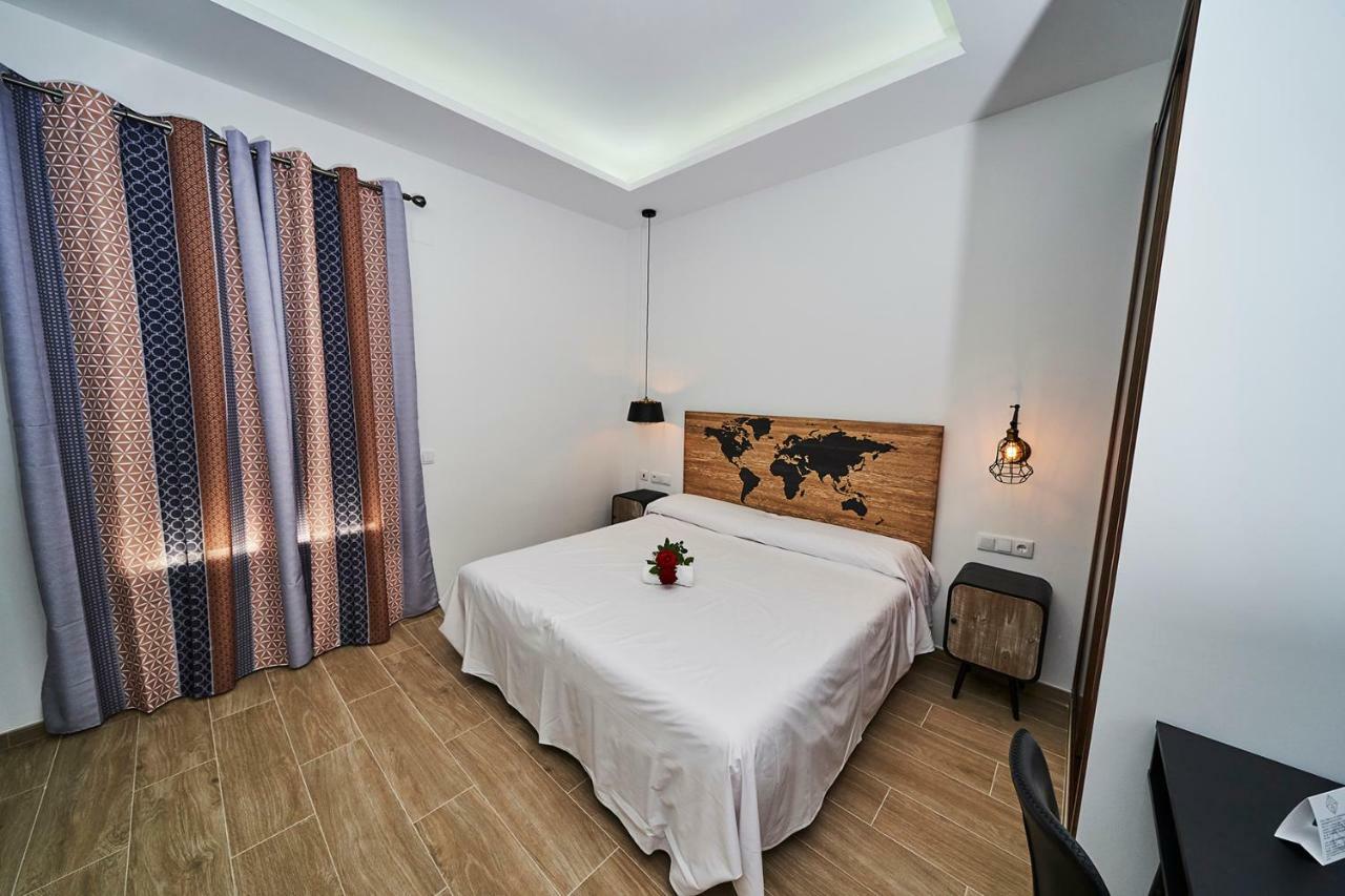 Hotel Bajamar Ancladero Playa Nerja Bagian luar foto