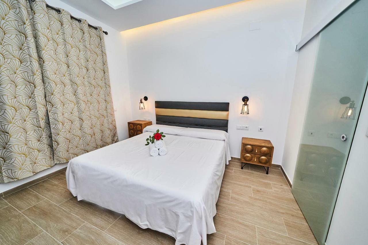 Hotel Bajamar Ancladero Playa Nerja Bagian luar foto
